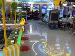 -爱玩嘉年华(龙湖曲江天街店)