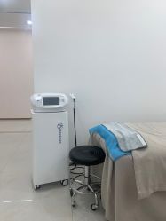-至简医疗美容·医生集团