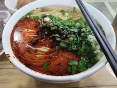 -陇上全荟兰州传统牛肉面(延吉路店)