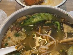 -丽丽三鲜螺蛳粉(田林路店)