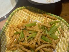 -黄泥岗·地道湖北菜(奥特莱斯店)