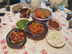 -堂瓦里·33年传统赣菜(第一街区店)