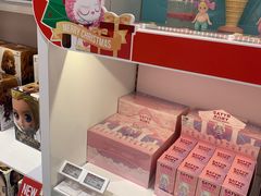 -泡泡玛特POPMART(蓝色港湾店)