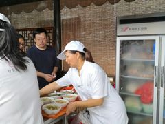 -忆秦园小笼包(惠山古镇总店)