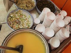 -闫家驴肉老店(华电一校店)