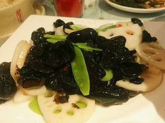 -阿三鱼头泡饼·家常菜