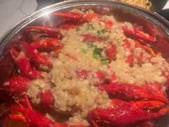 -巴厘龙虾·榜首油焖大虾(音乐学院·沿江酒馆店)