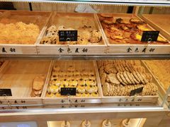 -金色麦甜糕点(面包.蛋糕.华苑店)