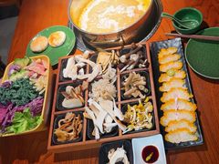 -花菇朵·云山雀 ll 野生菌火锅·精品云南菜(万柳店)