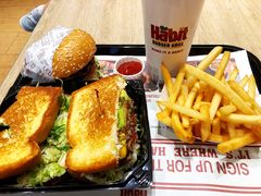 -The Habit Burger Grill 哈比特汉堡(爱琴海店)