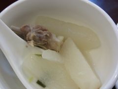 -余杨鸭鸭餐厅
