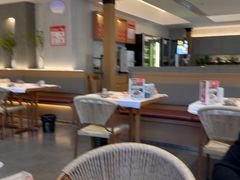 -肥肥虾庄·金牌油焖大虾(汉口城市广场店)