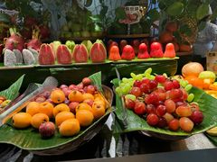 -雍容荟活帝王蟹活龙虾自助(苏宁旗舰店)