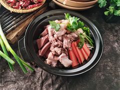 炭火羊排煲-易老头三样菜(南滨路总店)
