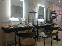 -ME觅妆·定制美妆·彩妆私教(菱角湖店)