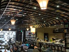 -钟书阁(松江泰晤士小镇店)