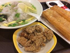 小馄饨，盐酥鸡，油条-永和大王(巨峰路店)