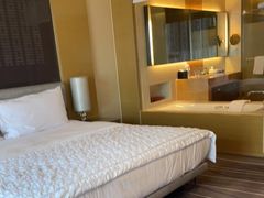 -青岛富力艾美酒店