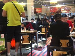 大堂-满盆龙虾烧烤小串(宏伟路第一直营店)