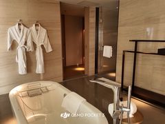 -上海佘山世茂艾美酒店