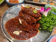 -明洞阿姨·韩式酱蟹烤肉·创意料理(三元桥店)