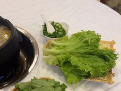 -鲁朗纳麦石锅鸡庄园