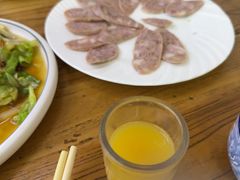 -溢心园香河肉饼总店