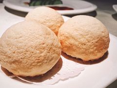 脆皮流沙包-皇朝会.经典传统粤菜(外滩店)