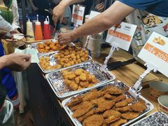 -席娜卡琳火车铁道夜市