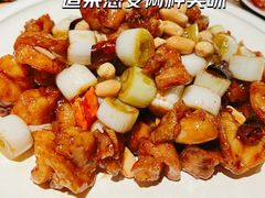 -肆海小川菜酒馆Wine Bistro (青年路店)