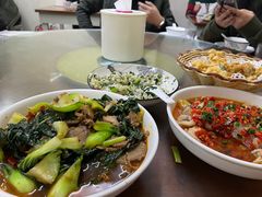 -胡子饮食店