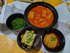 -渝是乎川渝小炒(新世界百货望京店)