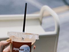 覆盆子拿铁-Joymean coffee.见面咖啡