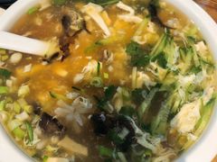 酸辣汤-李连贵酒家熏肉大饼(昆明街店)