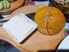 法国总统菠萝油-来龙里 精致 东南亚餐室(万象城店)