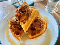炸鸡华夫饼brunch-悠航SLOWBOAT(三里屯店)