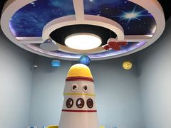 -小门牙好性格托育(北外滩中心)