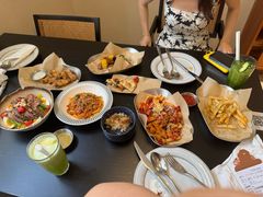 -J's Cafe Lab