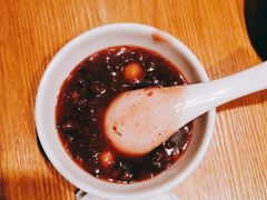 -诚铭记·虾仁汤包·成都小吃(融创店)