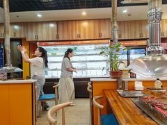 -哈尔滨小酒馆·鲜肉现穿自助烧烤(康新花园店)