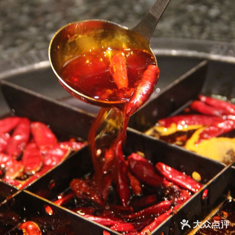 超正重庆老灶火锅，麦妈今年吃过最棒的毛肚