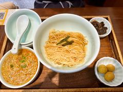 蟹粉黄金捞面-蟹上黄·蟹黄面·江南糖水(人民广场店)