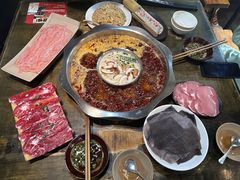 -渝嘴小老弟老火锅(华新村店)