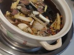 招牌秘制土鸡锅底-名善山珍·野生菌汤锅(文殊院店)