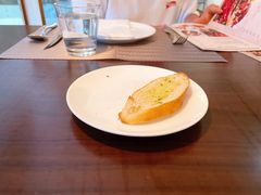 餐前面包双人-明星酒店•FORNETTO佛纳朵意餐厅•披萨•意面(湘隆时代广场店)