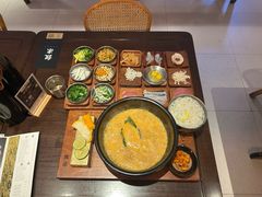-银米·云南传统过桥米线(双廊黑金冠店)