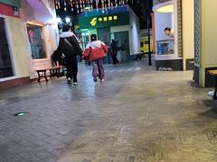 -成都星期8小镇(江宁南路店)