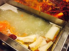 -百年川椒重庆老火锅(光谷店)