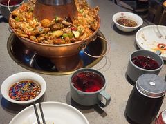 -老佛爷铜炉蛙锅(东门老街店)