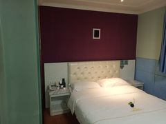 -德全心悦酒店(北京金台路地铁站店)